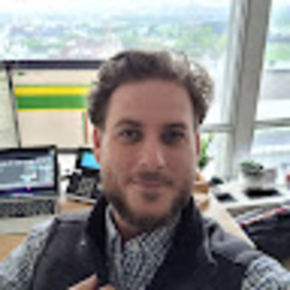 Meet your Posher, Kyle - Picture 1 of 1